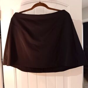 **OLD NAVY POWERSOFT HIGH RISE GO-DRY SKORT**